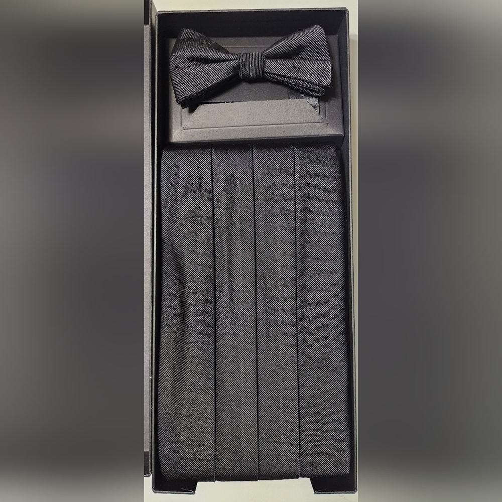Jos. A. Bank Cumberbund & Bowtie set